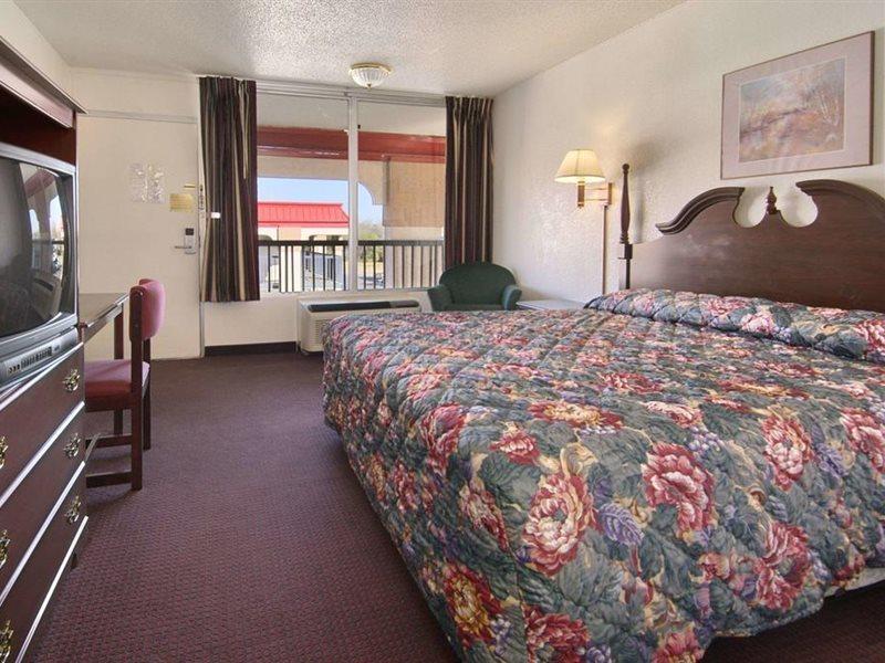 Super 8 By Wyndham Oklahoma Fairgrounds Μοτέλ Εξωτερικό φωτογραφία