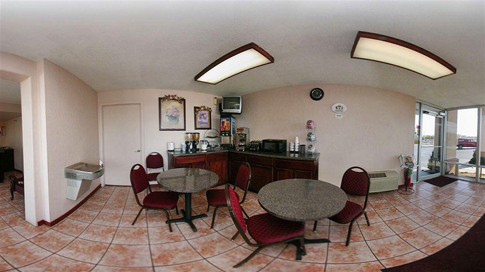 Super 8 By Wyndham Oklahoma Fairgrounds Μοτέλ Εξωτερικό φωτογραφία